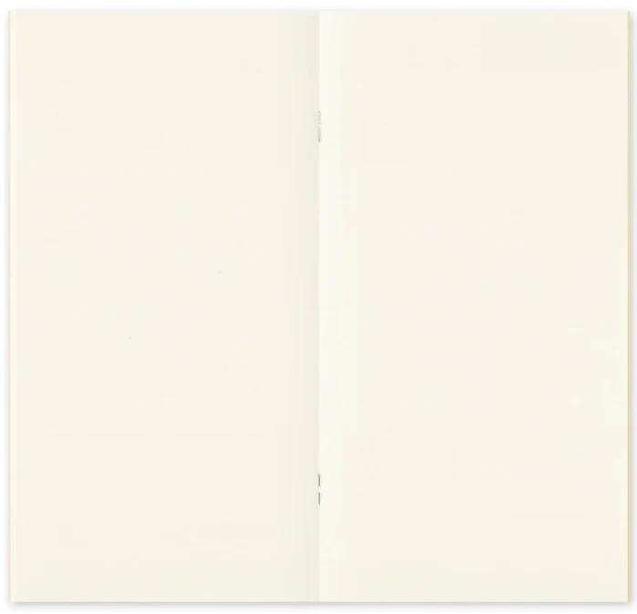 TRAVELER'S Notebook Refill 025 MD Paper Cream - Regular Size - Image 2